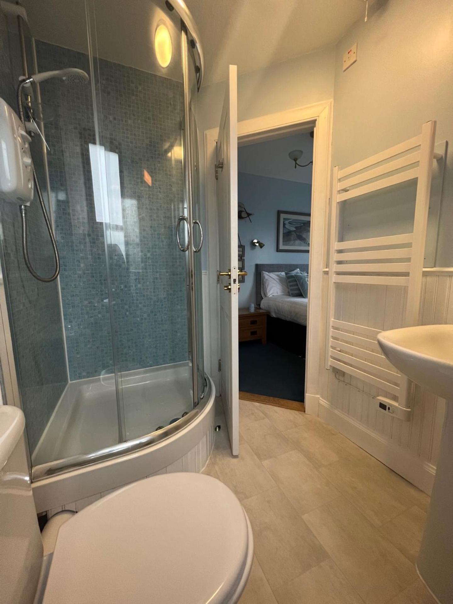 Fort Charlotte Guest House Леруик Екстериор снимка