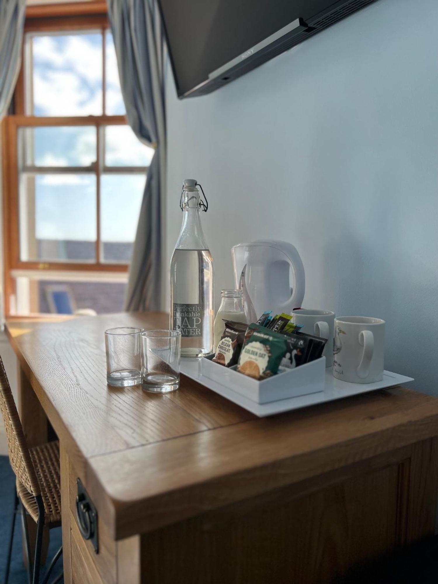 Fort Charlotte Guest House Леруик Екстериор снимка